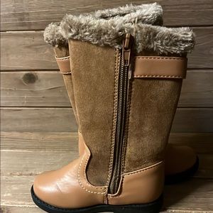 Ameta girls  Tan Boots with Faux Fur Lining zipper on the side size 5 (sh5)